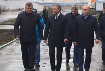 Визит Председателя ГД на место строительства школы в Солнечном-2