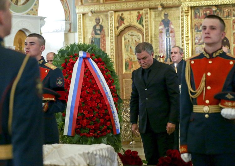 Прощание со Станиславом Говорухиным состоялось на Новодевичьем кладбище