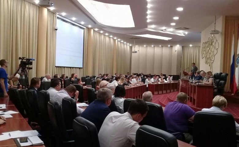 В Саратовском правительстве определяют судьбу домов Алексея Абасова
