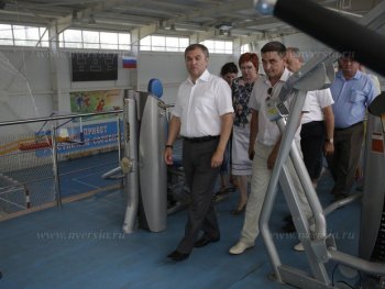 Заброшенный стадион реконструируют в Ершове
