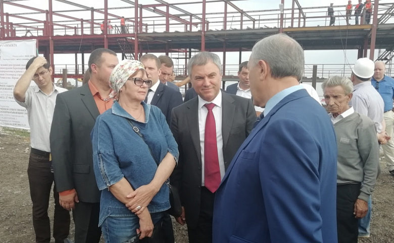 Мэр Саратова обещает достроить эллинги в Юрише до 15 декабря