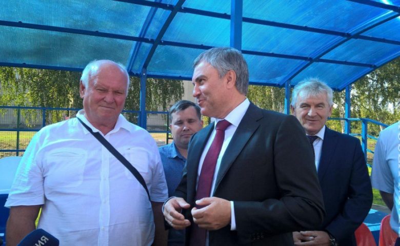 Вячеслав Володин посетил социальные объекты в Романовке