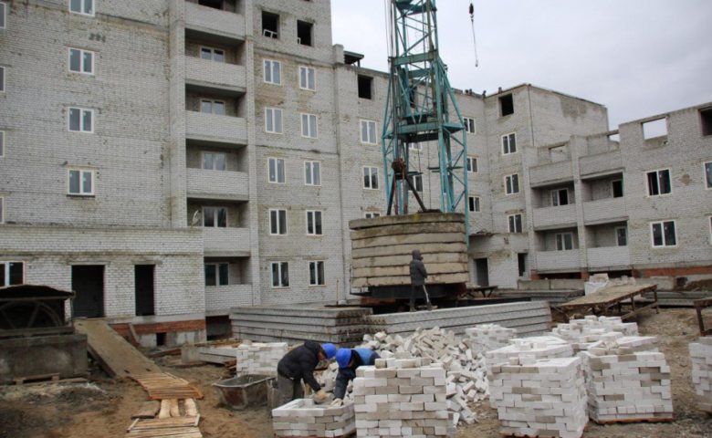 Нарекания к возведению строительных объектов в Елшанке озвучил Николай Панков