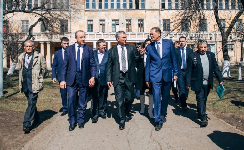 Вячеслав Володин посетил Дом офицеров в Энгельсе
