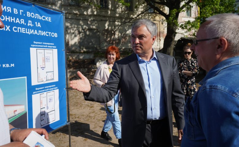 Здание старого роддома в Вольске станет жильем для молодых врачей