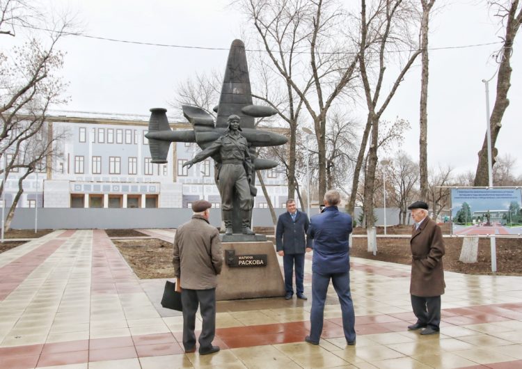 Вячеслав Володин посетил мемориальный комплекс в Летке