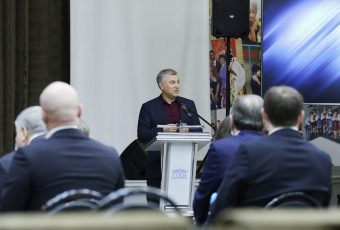 Тротуары появятся в этом году у всех объектов соцсферы Саратова