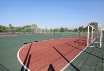 В районах и поселках открылись новые стадионы