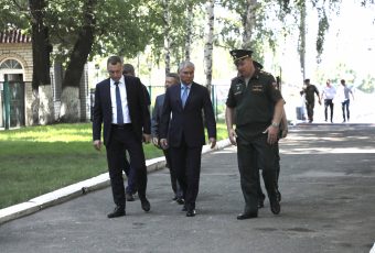 Вячеслав Володин посетил военный госпиталь в поселке Шиханы-2