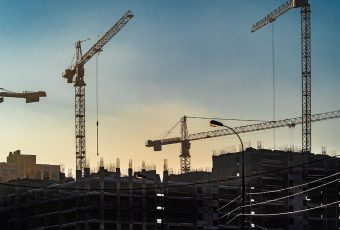 В 2023 году сократится очередь на жилье для детей-сирот региона