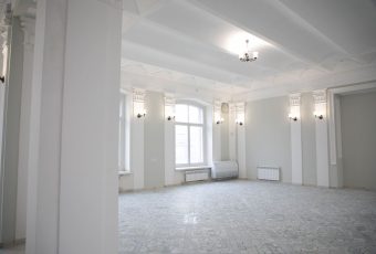В областной научной библиотеке заканчивается реставрация Народной аудитории