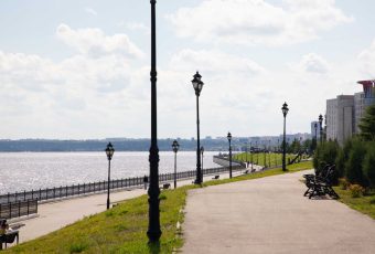 Аквапарк, конгресс-холл, гостиницы и детские аттракционы на саратовской набережной