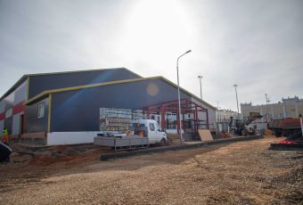 Две школьные ледовые арены в Саратове сдадут до Нового года