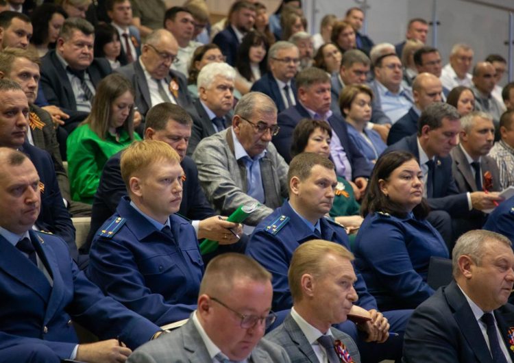 Участки из-под снесенных ветхих и аварийных домов передали магазинам