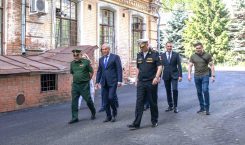 Володин посетил военный госпиталь №428 в Саратове