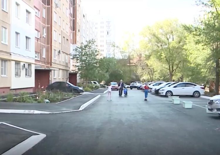 … Им просто-напросто надо взять и уйти. Все поймут это