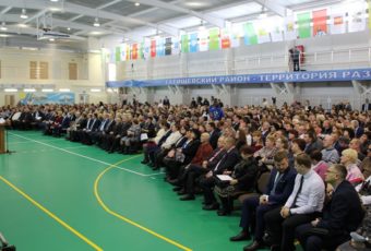 На встрече с Вячеславом Володиным вспомнили о тяжелой демографической ситуации