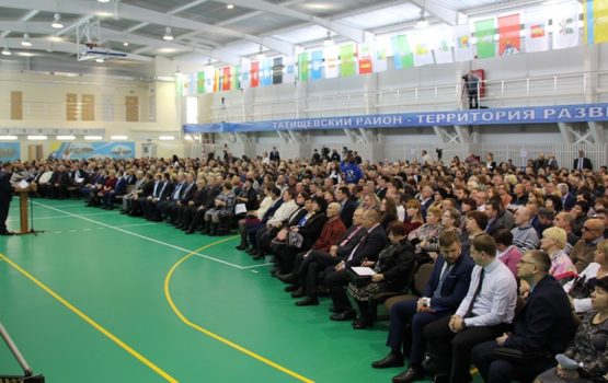 На встрече с Вячеславом Володиным вспомнили о тяжелой демографической ситуации