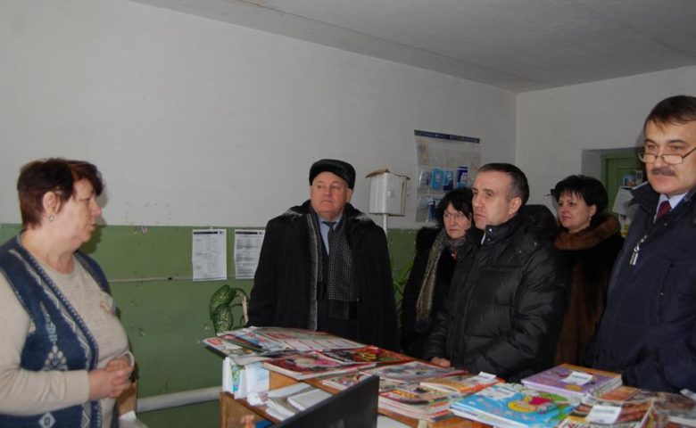 Руководство саратовской «Почты России» проехало по деревням