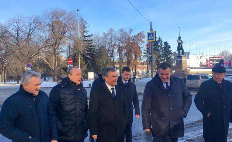 Вячеслав Володин провел для делегации из Кореи экскурсию по центру Саратова