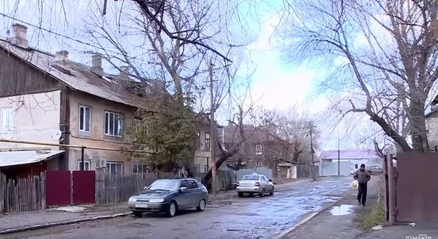Вячеслав Володин проконтролировал строительство дома для переселенцев в Саратове