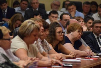 Саратовские дольщики попросили достроить их дома на бюджетные деньги