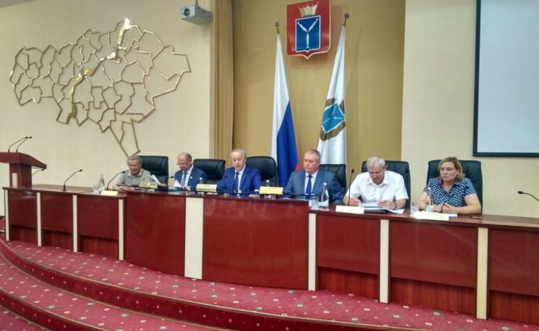 За проблемными саратовскими долгостроями закрепили чиновников и депутатов