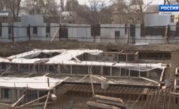 Многоэтажный дом для переселенцев из аварийного жилья возводится в Елшанке