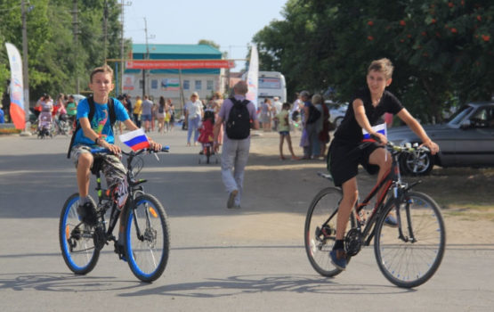 В Хвалынске на фестивале зрителей ждут велопарад и выставка картин талантливых детей