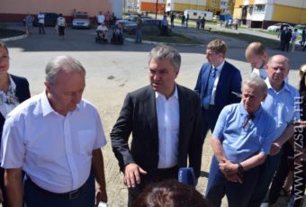 Вячеслав Володин недоволен темпами строительства школы в Солнечном