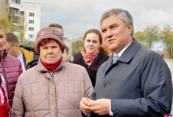 Володин предложил уже в этом году запустить проект по развитию в Саратове скоростного трамвая