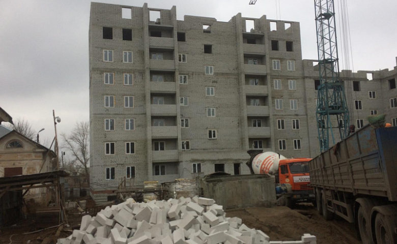 Николай Панков строителям дома в Елшанке: Нужно поднимать планку