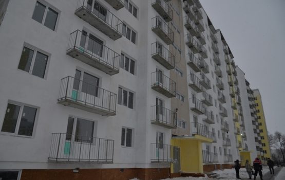 В Балакове сдали самый крупный в этом году «проблемный» дом