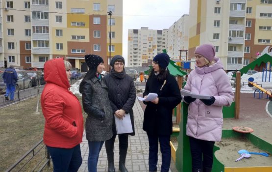 Руководитель приемной Вячеслава Володина встретилась с жителями микрорайона «Авиатор»