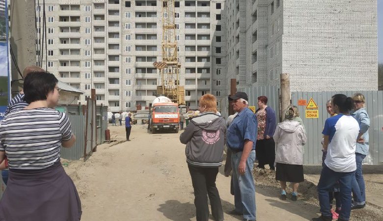 Жители Елшанки осмотрели свои новые квартиры