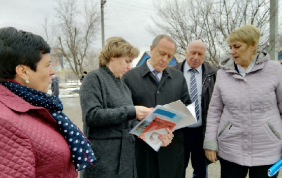 Губернатору презентовали план реконструкции единственного в стране поселка для ветеранов