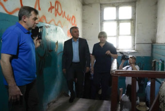 Жителей еще одного елшанского барака переселят в «володинский» дом