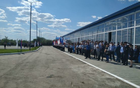 В Красном Куте открыли ФОК «Победа» с бассейном