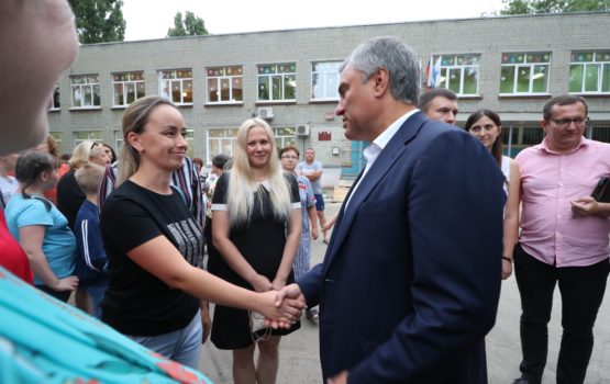 Вячеслав Володин предложил возвести пристройку к школе №5 в Заводском районе