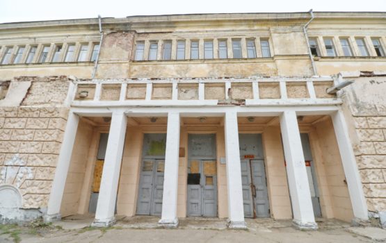 В Энгельсе Председатель ГД Вячеслав Володин посетил Летный городок