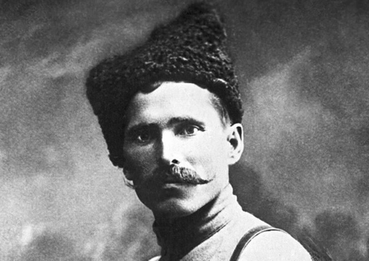 Сегодня исполняется 100 лет со дня гибели легендарного комдива Василия Чапаева