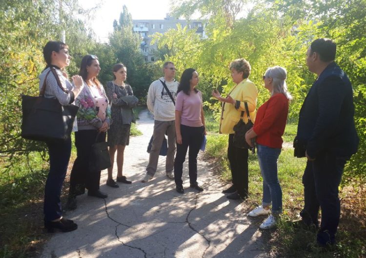 В Заводском районе обсудили реконструкцию сквера имени Марины Расковой