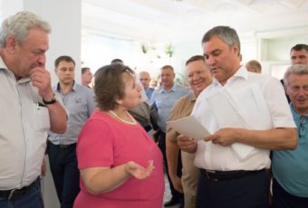 Вячеслав Володин сегодня встретится с дольщиками 30 проблемных домов