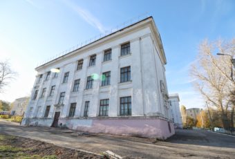 Дети и учителя ждут превращения 84-й школы в центр притяжения района