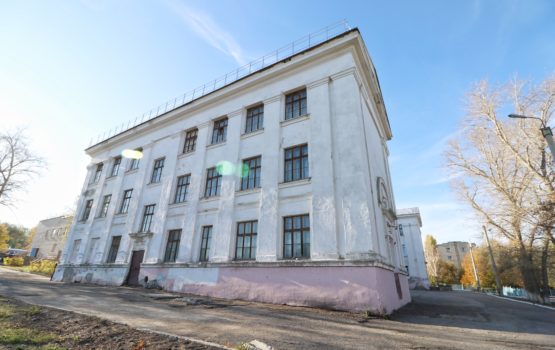 Дети и учителя ждут превращения 84-й школы в центр притяжения района