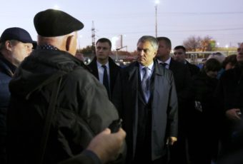 Вячеслав Володин осмотрел работы по ремонту стадиона Волга