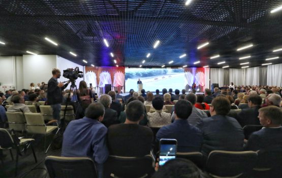 Вячеслав Володин попросил правоохранителей взять на контроль низкие зарплаты дорожных работников