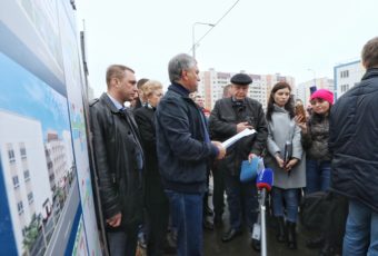 Параллельно с жильём саратовские застройщики будут возводить социальные объекты