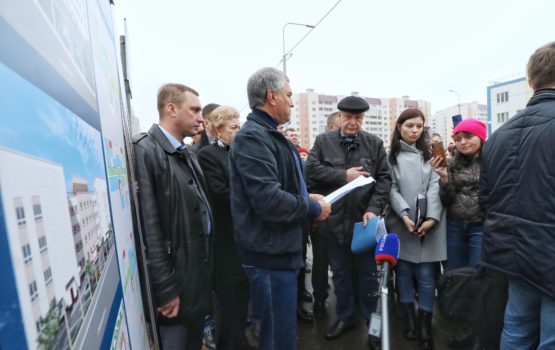 Параллельно с жильём саратовские застройщики будут возводить социальные объекты