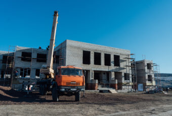 В Новобурасском районе к 2021 году достроят школу